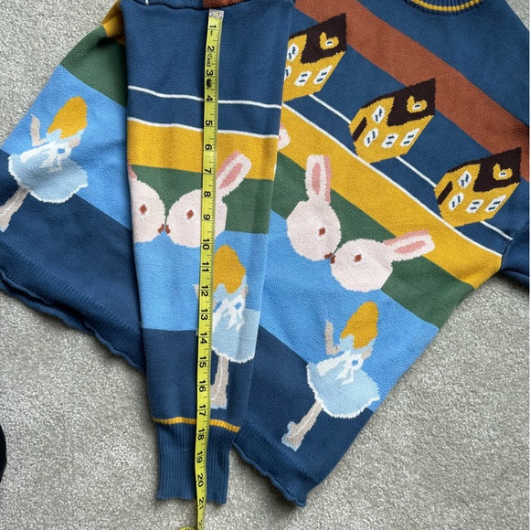 Vintage Ms and Dn 90s Disney Alice in Wonderland and Her Rabbit Sweater - Picture 6 of 7